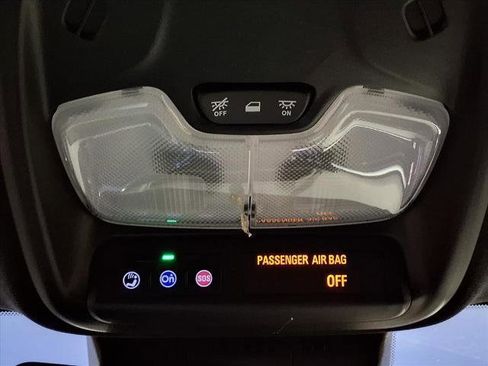 New 2026 GMC Canyon Elevation w/ Convenience Package image 17