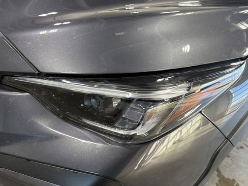 Certified 2024 Subaru Crosstrek 2.5i Limited w/ Crosstrek Mirror Package image 16