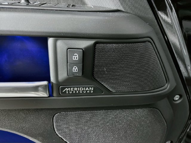 New 2026 Land Rover Defender 110 X-Dynamic SE AWD/4WD image 20