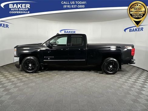 Used 2018 Chevrolet Silverado 1500 LT w/ All Star Edition image 6