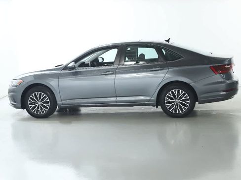 Certified 2021 Volkswagen Jetta SE w/ SE Cold Weather Package image 38