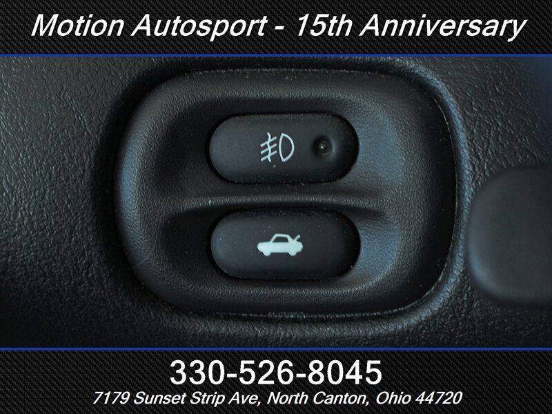 Used 2002 Chevrolet Corvette Convertible w/ Preferred Equipment Group2 RWD image 17