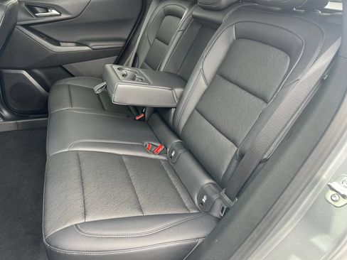 Used 2026 Chevrolet Equinox LT w/ Convenience Package II AWD/4WD image 13