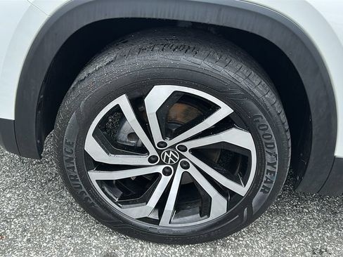 Used 2023 Volkswagen Atlas SEL AWD/4WD image 7