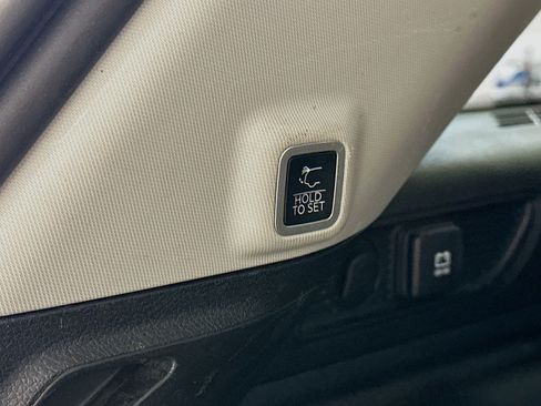 Used 2022 Jeep Grand Cherokee Limited 4xe image 32