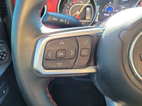 Used 2018 Jeep Wrangler Unlimited Rubicon AWD/4WD image 24