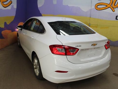 Used 2019 Chevrolet Cruze LT FWD image 6