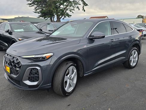 New 2025 Audi Q5 Premium Plus image 2