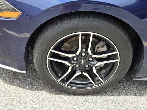 Used 2020 Ford Mustang Premium RWD image 5