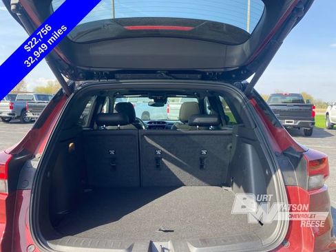 Used 2023 Chevrolet TrailBlazer RS w/ Sun and Liftgate Package AWD/4WD image 17