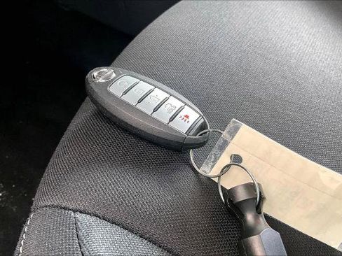 Certified 2021 Nissan Sentra SV image 13