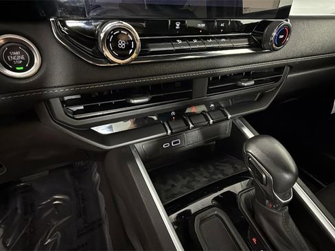 Certified 2023 Chevrolet Colorado LT image 22