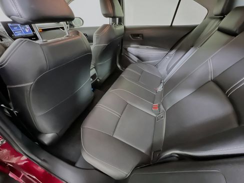 Used 2022 Toyota Corolla LE w/ Premium Interior Package image 29