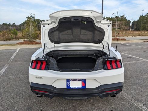 Used 2024 Ford Mustang Premium image 42