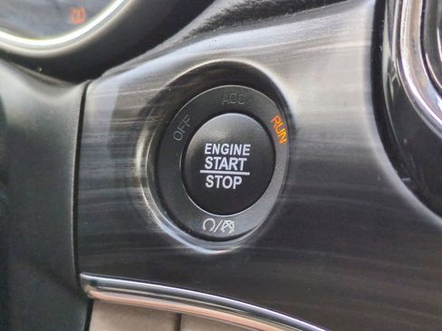 Used 2022 Jeep Grand Cherokee Limited image 28