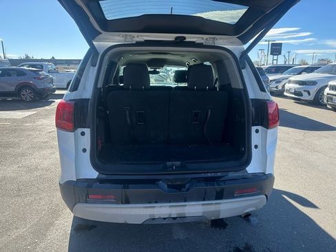 Used 2017 GMC Acadia SLE image 12