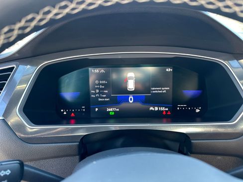 Used 2022 Volkswagen Tiguan SE image 16