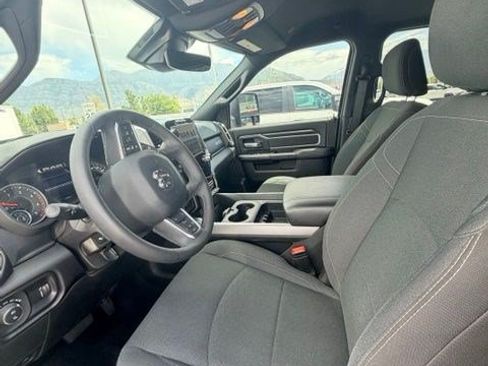 Used 2025 RAM 3500 Big Horn AWD/4WD image 12