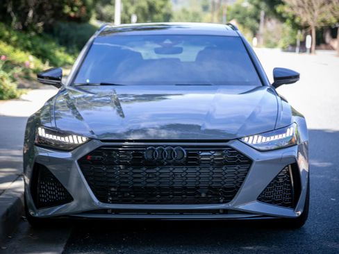 Used 2023 Audi RS 6 AWD/4WD image 2