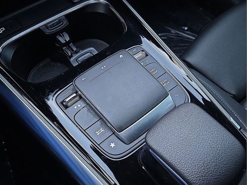 Used 2021 Mercedes-Benz GLA 250 image 25