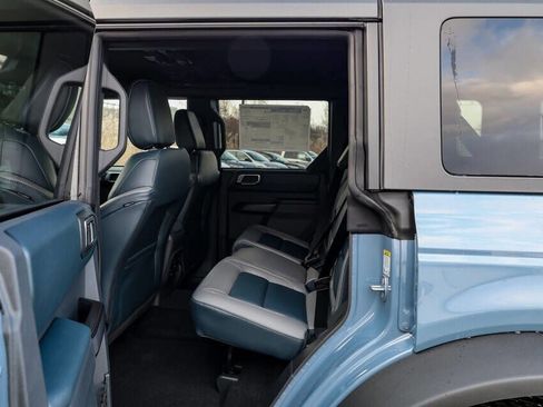 Used 2024 Ford Bronco Outer Banks w/ Sasquatch Package image 13