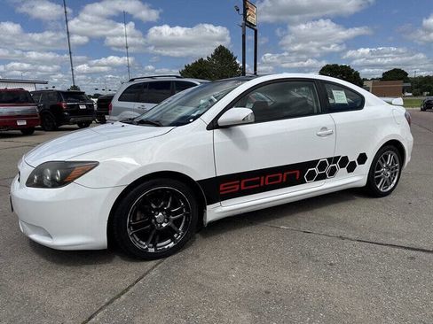 Used 2010 Scion tC image 2