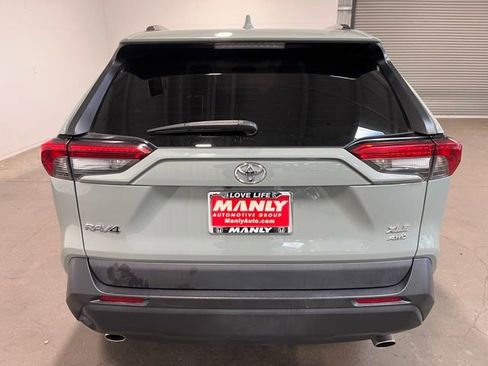 Used 2021 Toyota RAV4 XLE image 4
