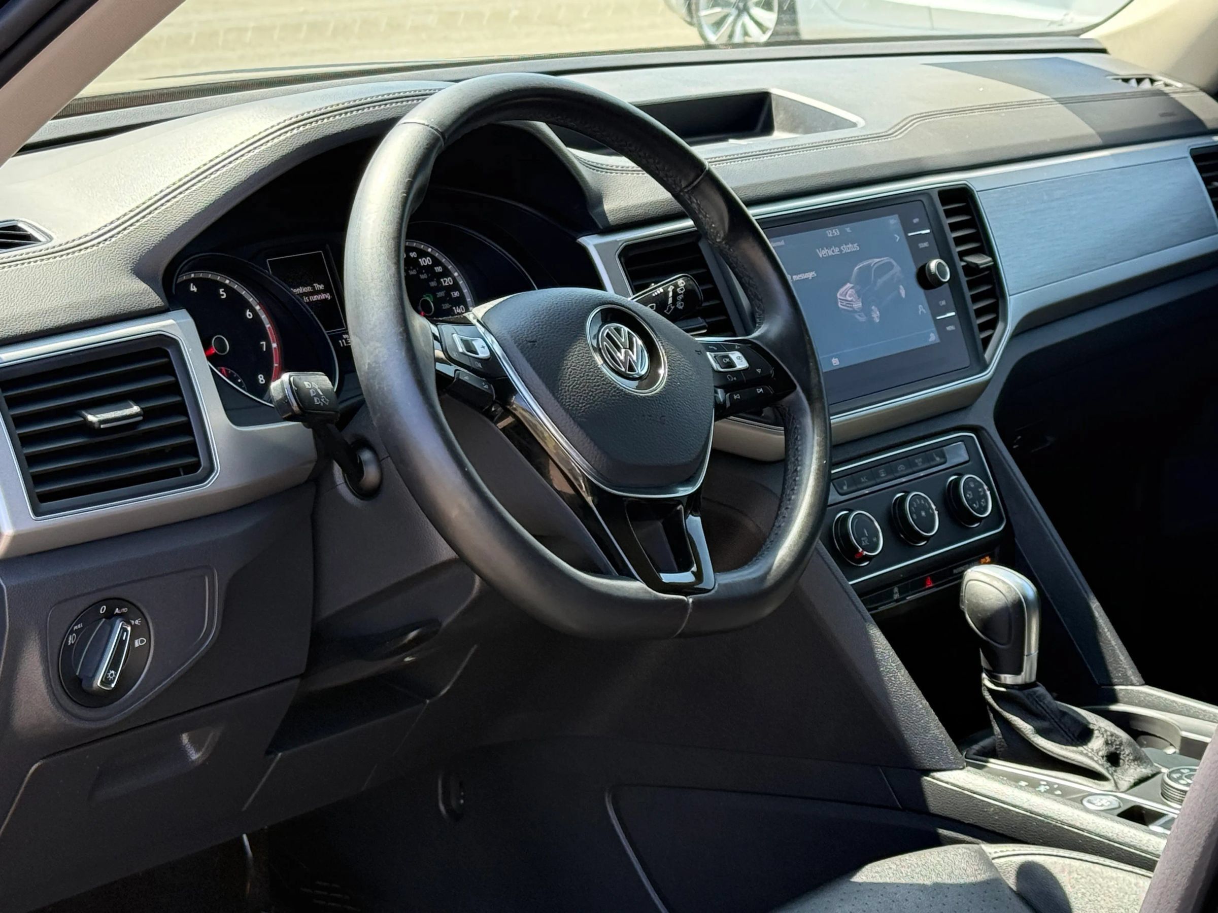 Used 2018 Volkswagen Atlas SE AWD/4WD image 15