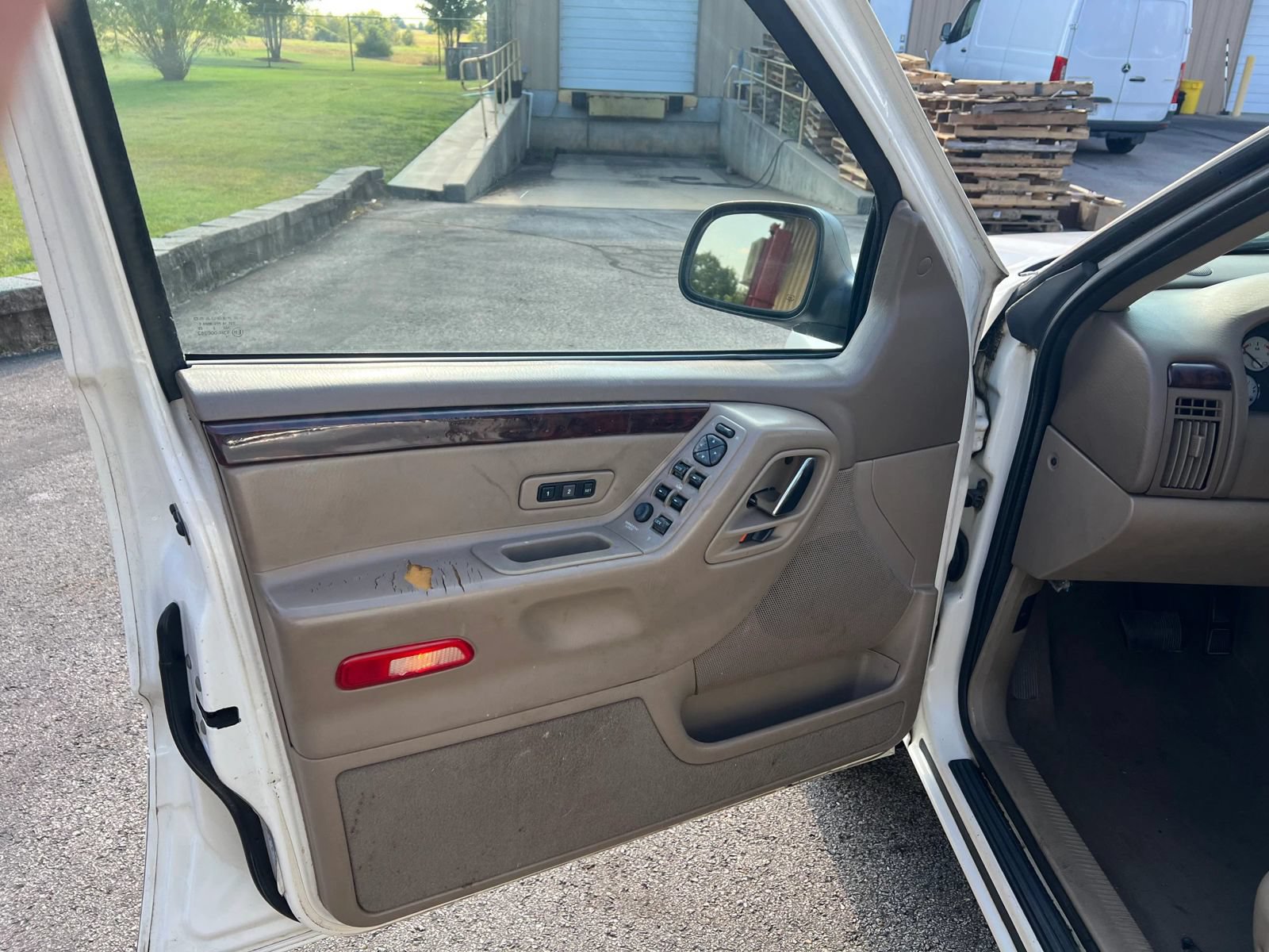 Used 2002 Jeep Grand Cherokee Limited RWD image 10