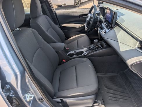 Used 2024 Toyota Corolla LE FWD image 8