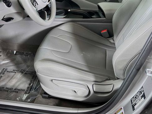 Used 2024 Hyundai Elantra SEL image 20