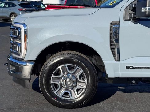 New 2026 Ford F350 Lariat image 39