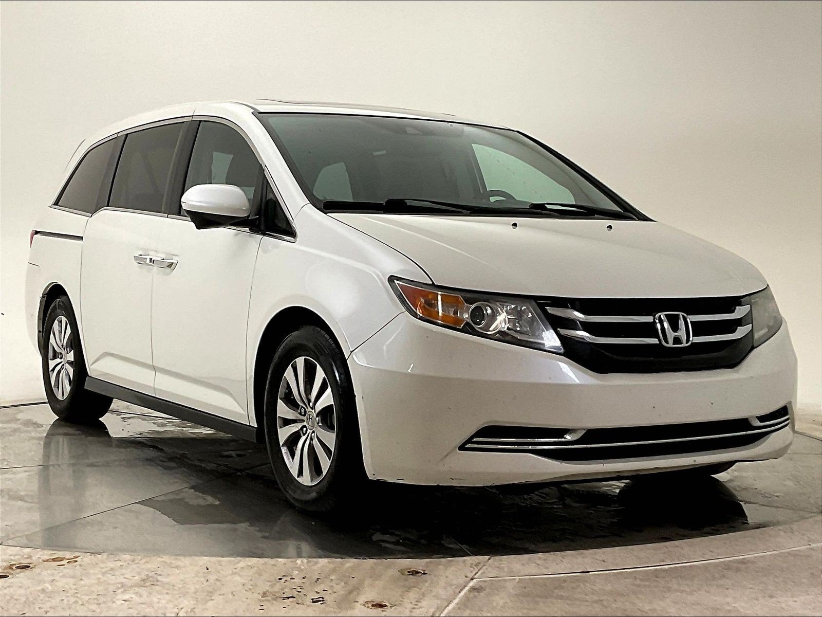 Used 2016 Honda Odyssey EX-L image 2
