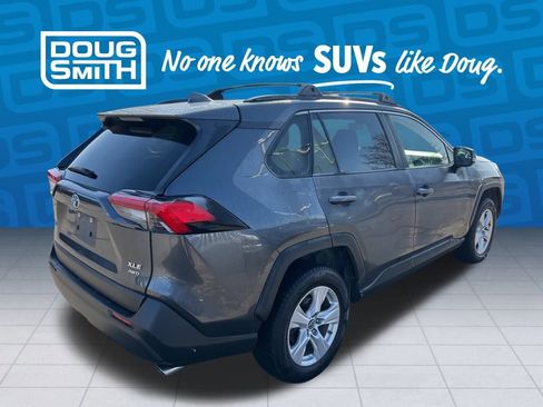 Used 2019 Toyota RAV4 XLE image 5