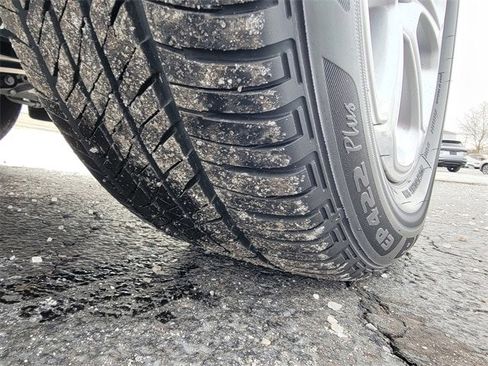 Certified 2022 Ford EcoSport SE image 18