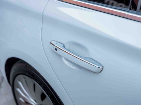 Used 2017 Genesis G90 5.0 Ultimate image 17