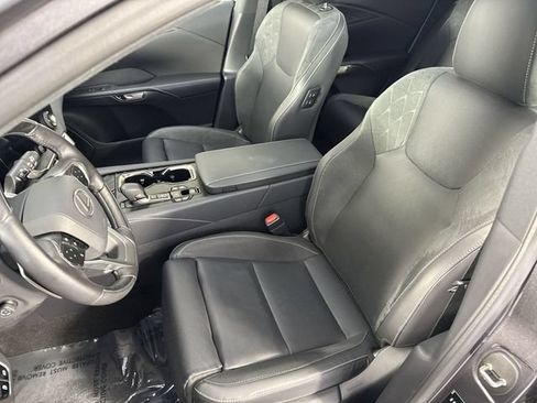 Used 2026 Lexus RX 450h AWD w/ Convenience Package image 22