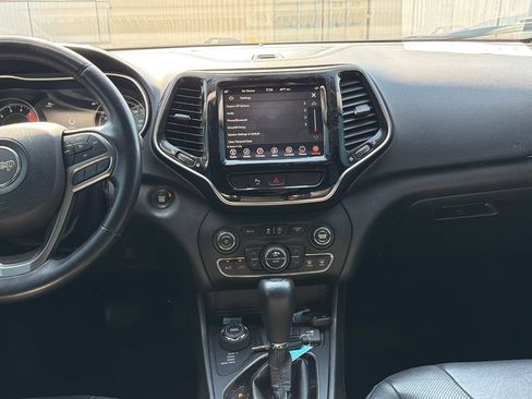 Used 2019 Jeep Cherokee Limited AWD/4WD image 14