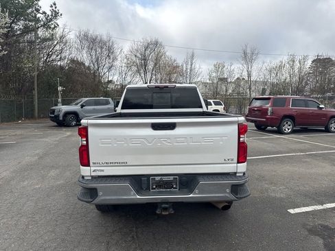 Used 2022 Chevrolet Silverado 2500 LTZ w/ LTZ Premium Package image 6