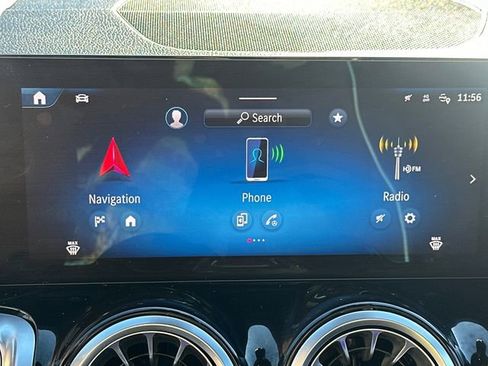 Used 2025 Mercedes-Benz GLB 35 AMG 4MATIC image 35