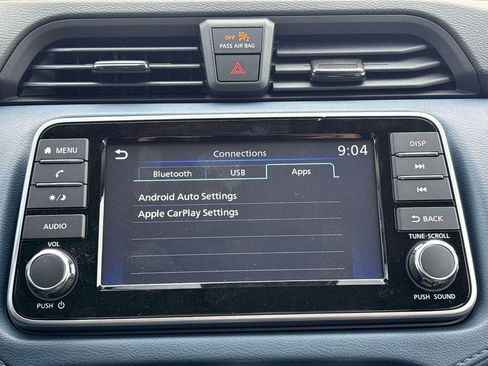 Used 2025 Nissan Versa SV w/ Trunk Package image 20