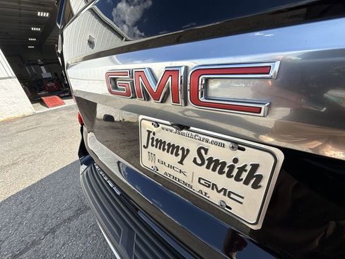 Certified 2023 GMC Yukon Denali image 38