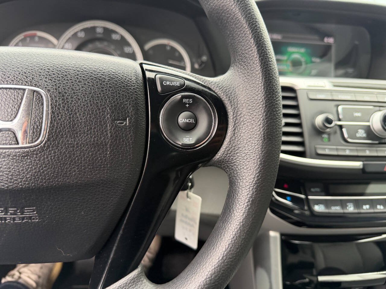 Used 2016 Honda Accord LX image 30
