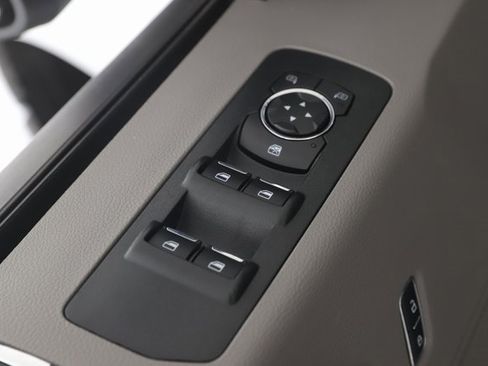 Used 2017 Ford F150 XLT w/ Trailer Tow Package image 18