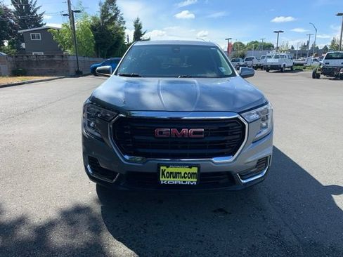 Used 2024 GMC Terrain SLE AWD/4WD image 9