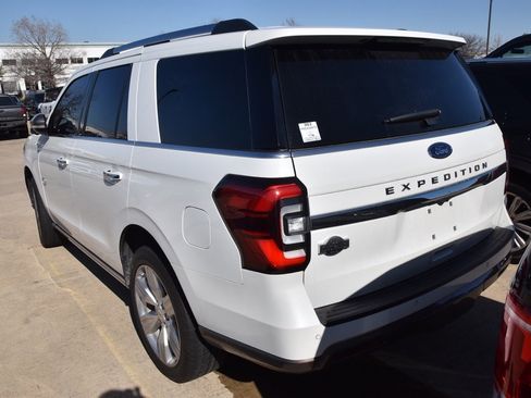 Used 2024 Ford Expedition King Ranch image 8