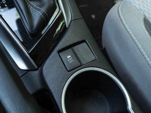 Used 2019 Toyota Corolla LE w/ Body Protection Package FWD image 27