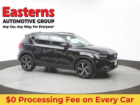 Used 2024 Volvo XC40 B5 Core AWD/4WD image 48
