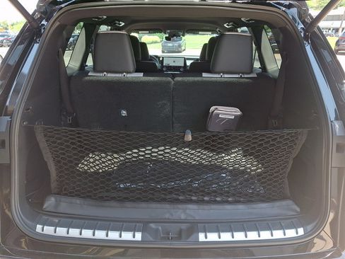 New 2026 Lexus TX 500h AWD image 16