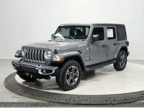 Used 2023 Jeep Wrangler Sahara w/ Cold Weather Group image 3